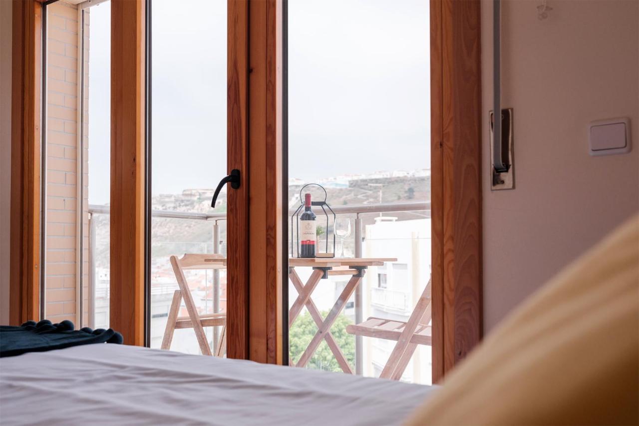 Gonzalo'S Guest Apartments - Nazare 1Br Sea View Bagian luar foto